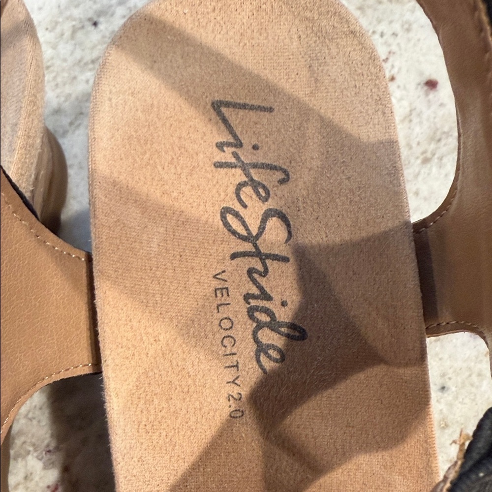 Life Stride Sincere Wedge Sandal - Picture 4 of 11